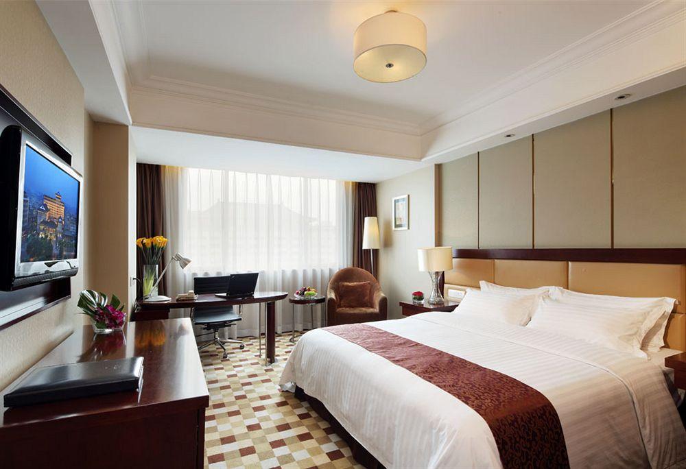 Jin Jiang West Capital International Hotel The Bell And Drum Tower Muslim Quarter & Metro Line 6 & Indoor Swimming Pool & Self-Service Free Laundry Room Xi'an  Exterior foto